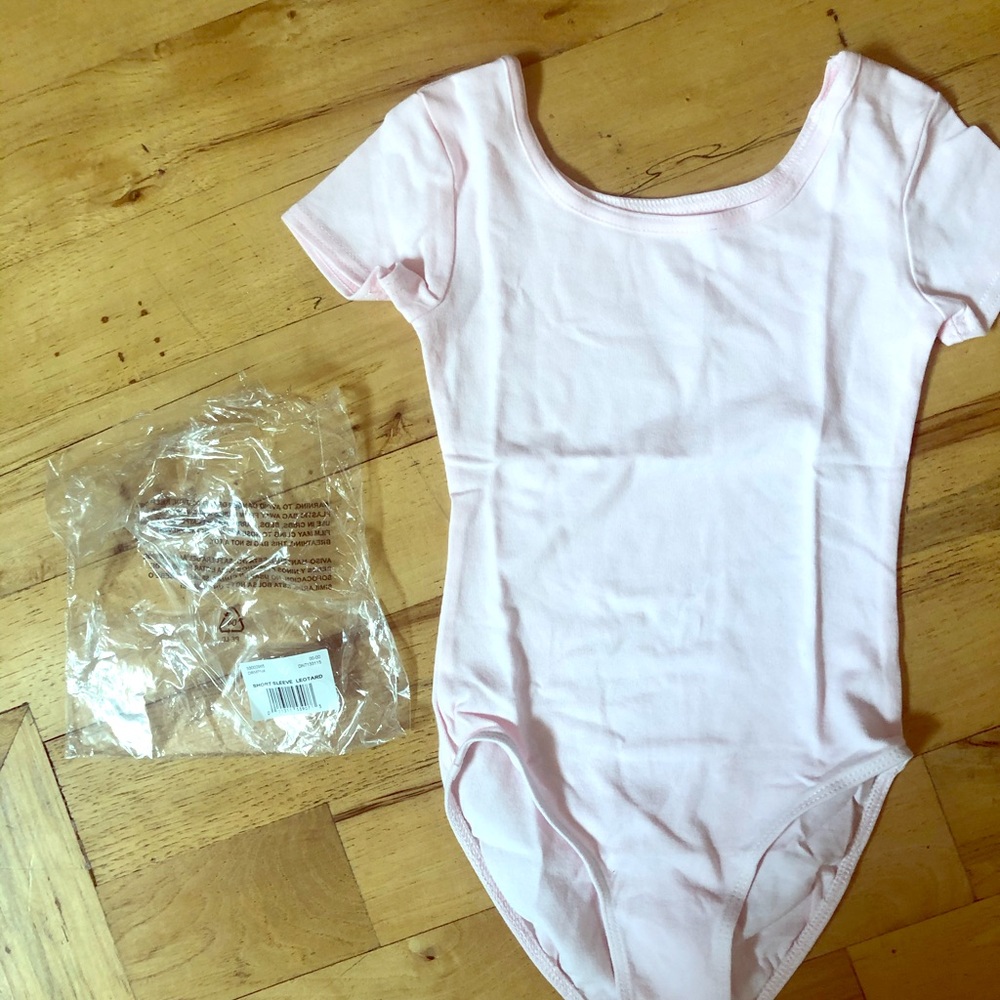 NWT pink leotard danskin size 4-5
